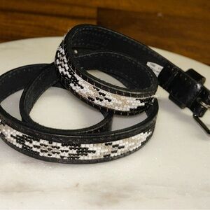 AEO ~ Vintage ~ Small ~ Leather ~ Black & White Beaded Indian/Southwestern Belt